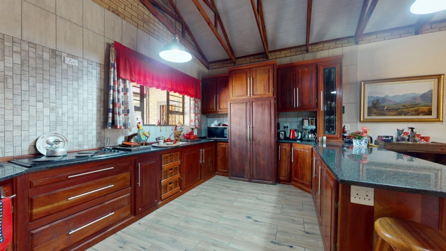 17 Bedroom Property for Sale in Vyfhoek A H North West